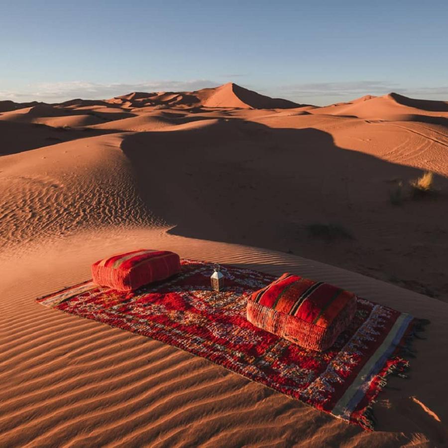 Отель Erg Chebbi Camel Trek Camp Мерзуга Экстерьер фото